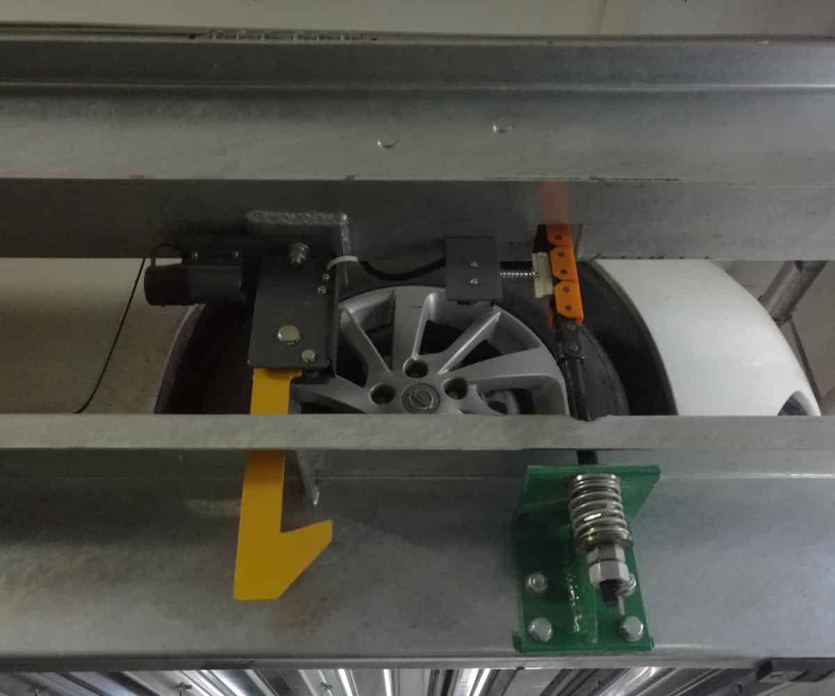 負(fù)一正三地坑式四層升降橫移立體車庫